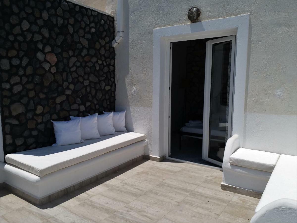 Kamári Bougainvillea Suites מראה חיצוני תמונה